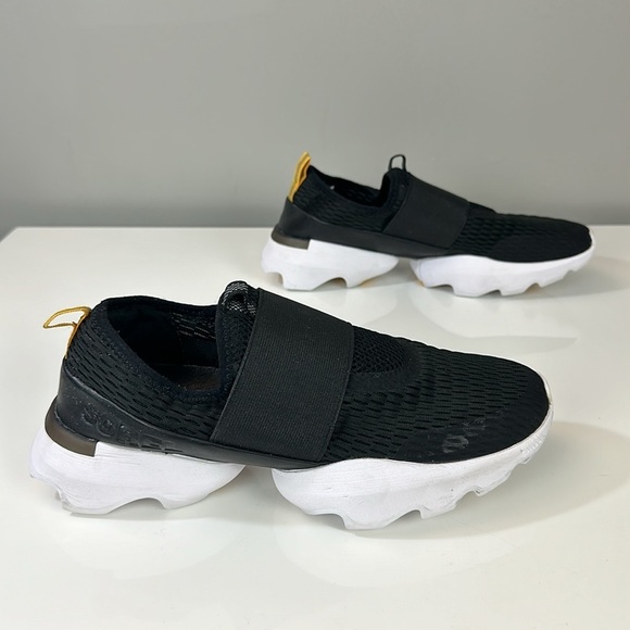 Sorel Kinetic Impact Sneakers Black Strap Mesh Slip On Fabric Shoes Size 9.5 - Picture 2 of 16
